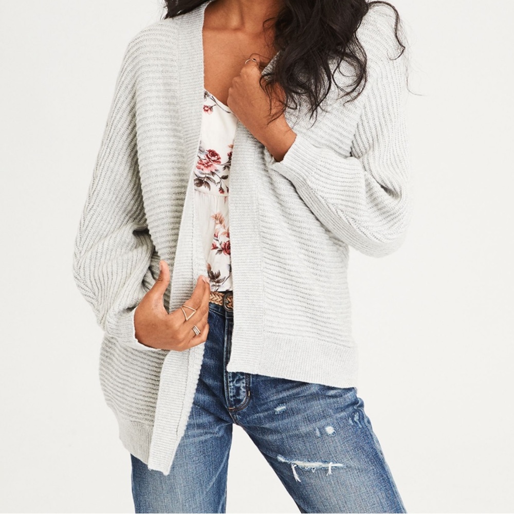 American Eagle. Oversized Cardigan Sweater. Med.